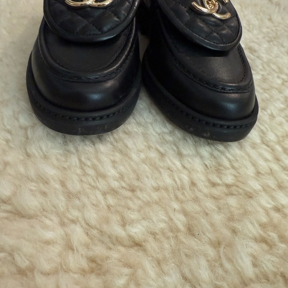 CHANEL Quilted Black Loafers with Gold Accents - Picture 4 of 5
